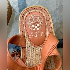 Size 7.5M Vince Camuto Leather Sandal
